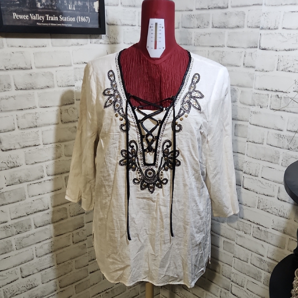 Vintage Susan Bristol White Blouse with Black Embroidery